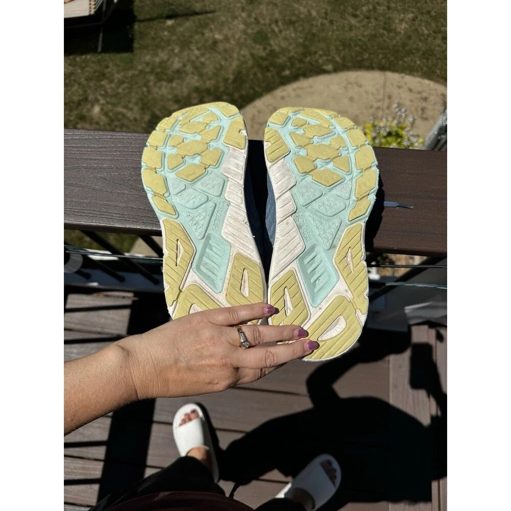 Hoka Arahi 6 Men's Size 9.5 Ocean Mist Lime Glow Running Shoes